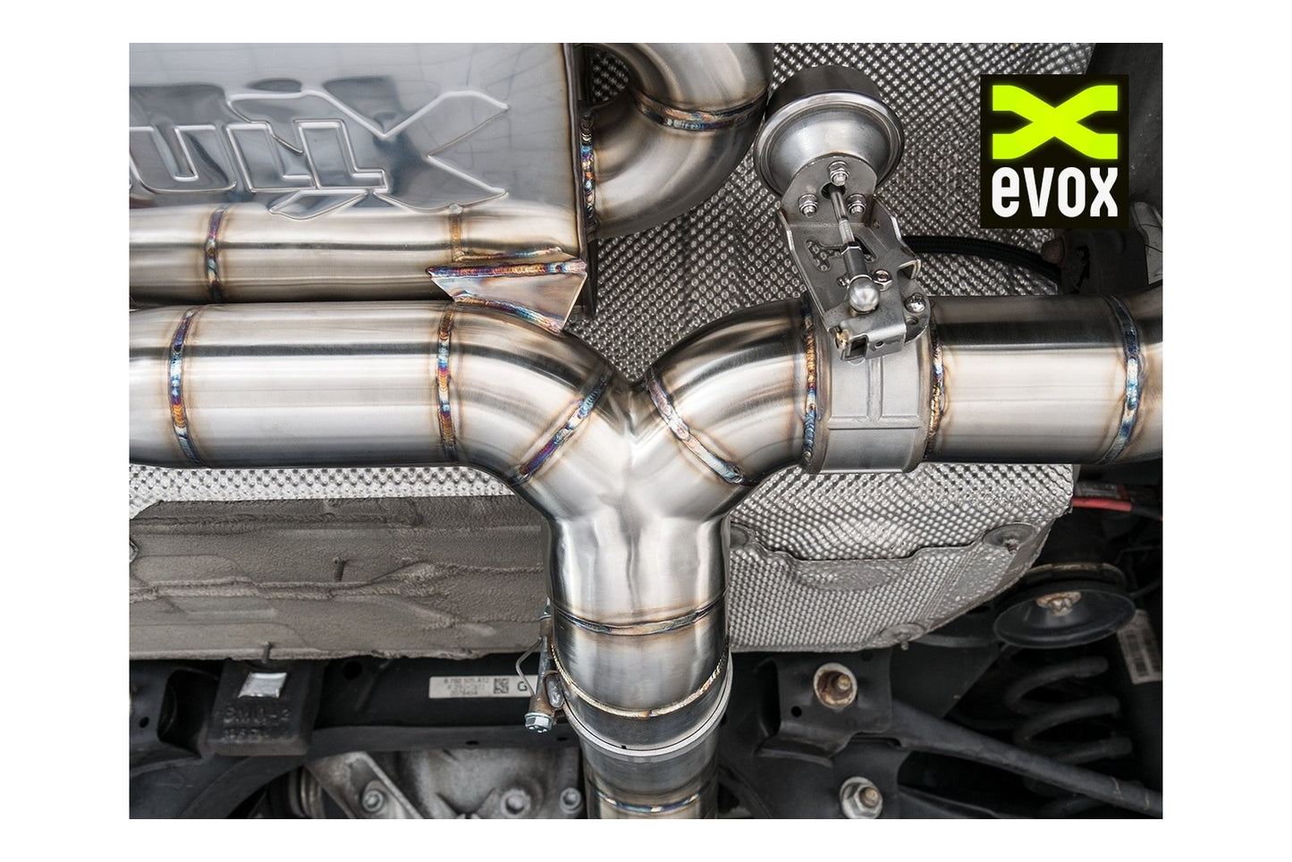 BULL-X // Système d'échappement Sport "EGO-X" à Valves pour BMW M135i F20